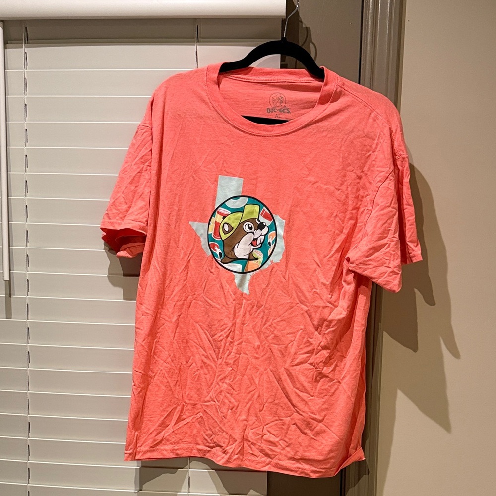 Buc-ee’s Coral Graphic T-Shirt